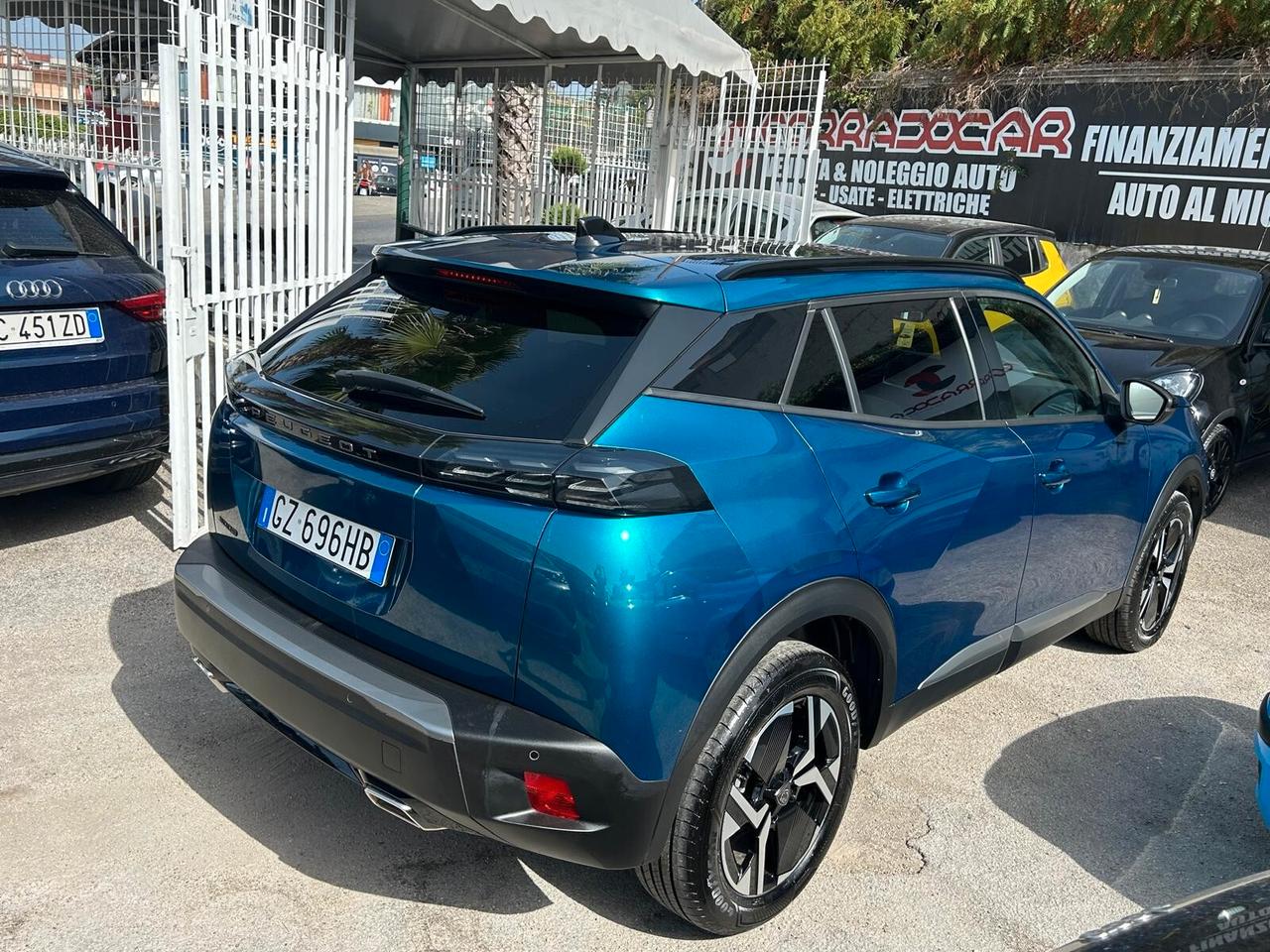 PEUGEOT 2008 2025 AUTOMATICA 130CV BENZINA ALLURE 18000KM