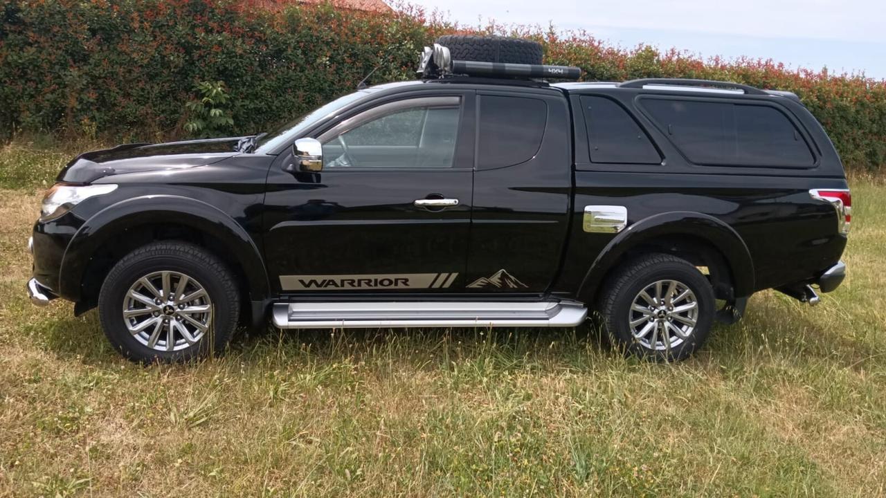 Mitsubishi L200 2.4 DI-D/181CV Double Cab Intense Hp Mivec SDA
