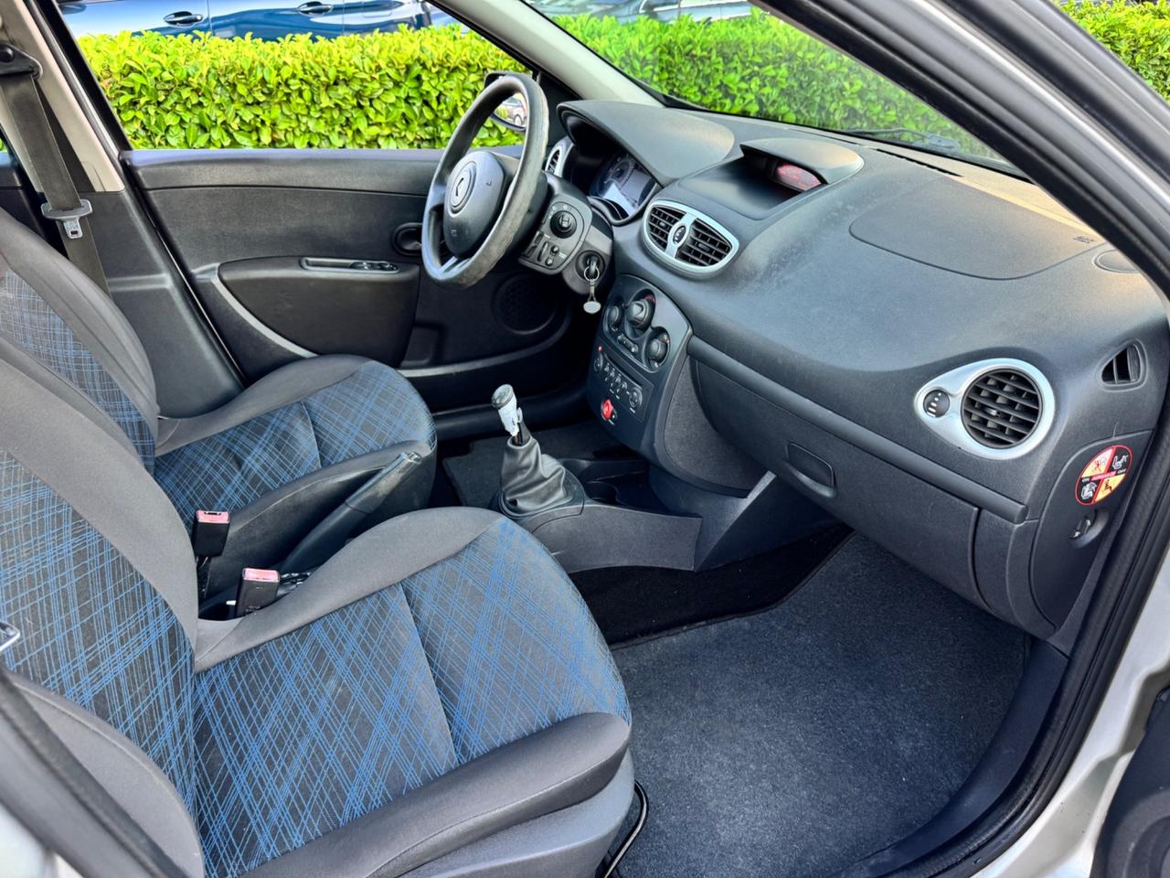 Renault Clio 1.2 16V 5 porte Dynamique