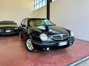 Lancia Lybra 2.4 JTD cat Station Wagon Executive