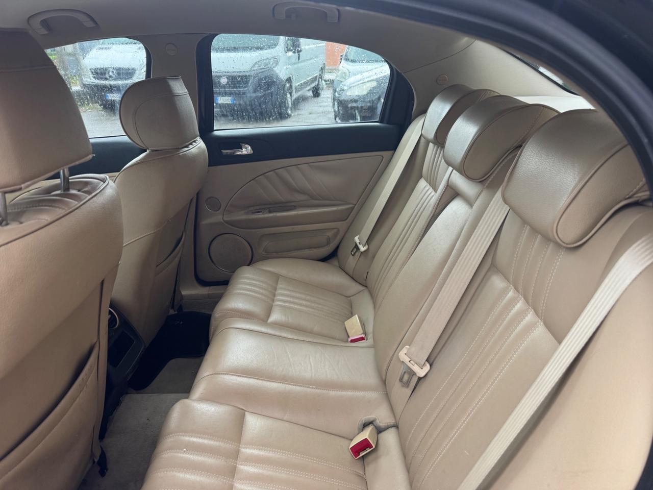 Alfa Romeo 159 1.9 JTDm 16V Progression