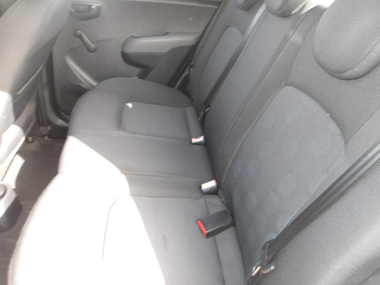 HYUNDAI I10 1.1 B/GPL-(CASA MADRE)-2009