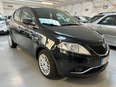 Lancia Ypsilon 1.2 69 CV 5 porte Platinum