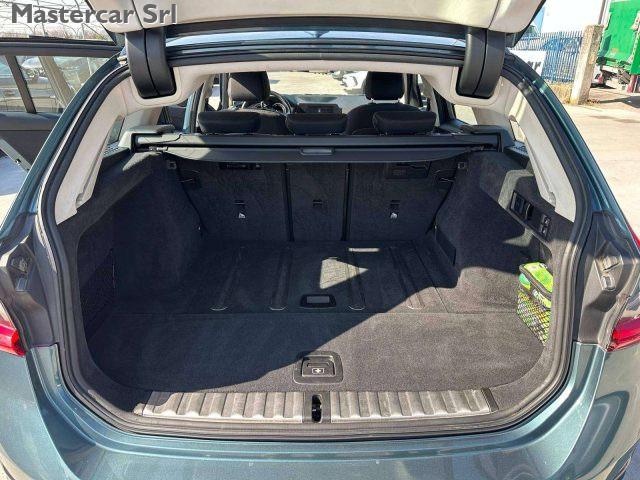 BMW 320 320d Touring xdrive Business Advant. auto -FZ311SE