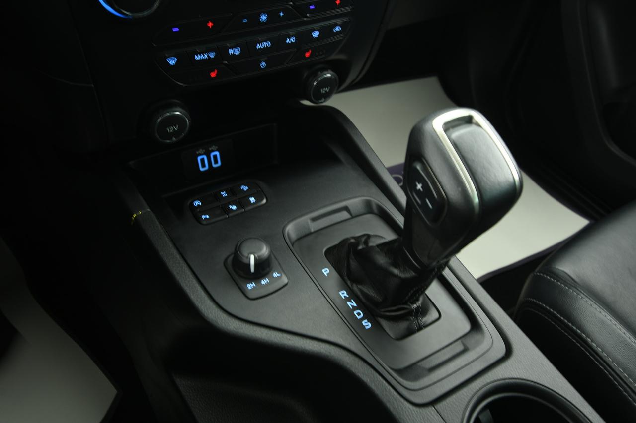 FORD Ranger 2.0 tdci double cab Limited 170cv auto N1+PREZZO+IVA+CAMERA