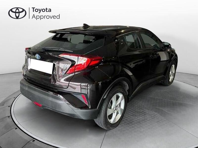 Toyota C-HR 1.8H ECVT Active 2WD