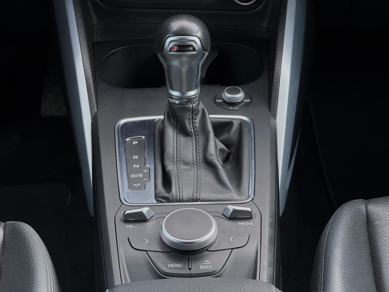 Audi Q2 1.6 TDI Sport S-tronic 116CV MATRIX