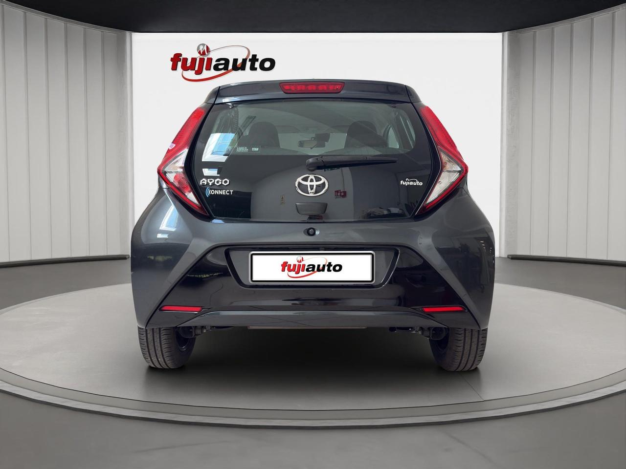 Toyota Aygo 5p 1.0 x-play 72cv
