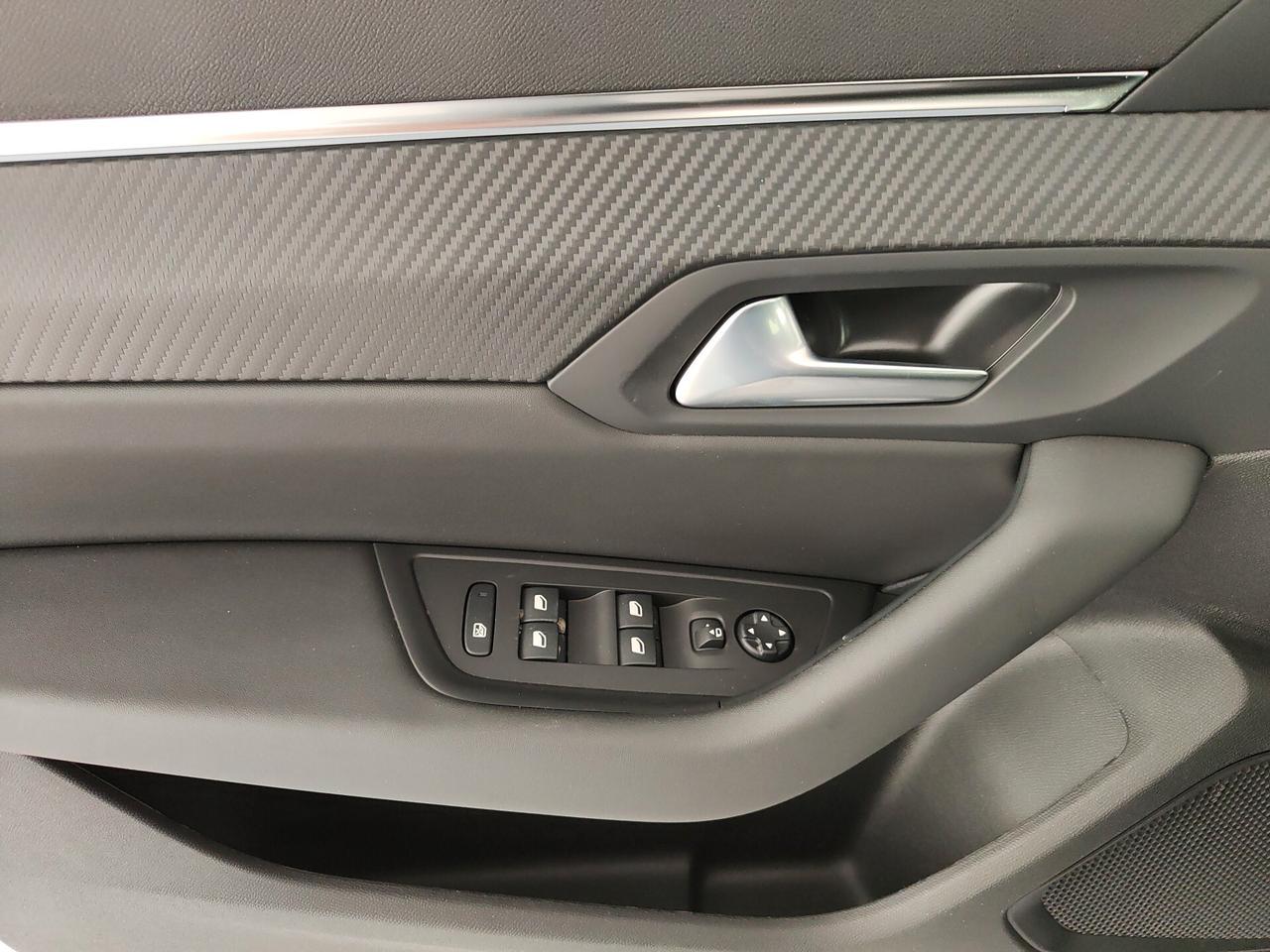 Peugeot 508 Plug-in Hybrid 225 e-EAT8 Allure