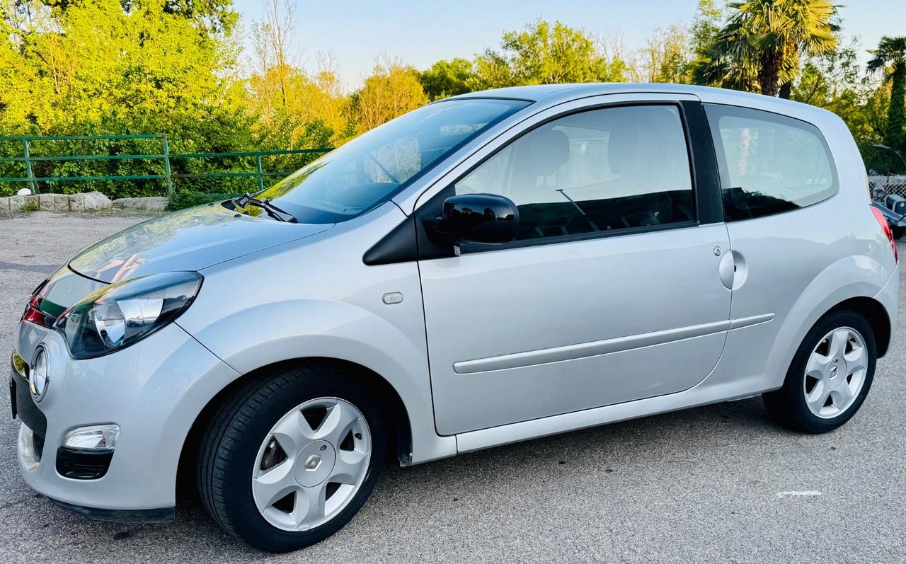 Renault Twingo 1.2 16V Etoile ok Neopatentati