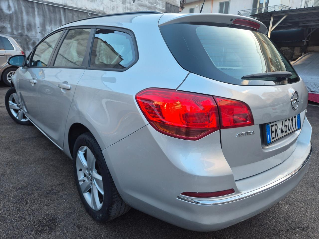 OPEL ASTRA 1.7 DIESEL CON 126000KM DEL 2014