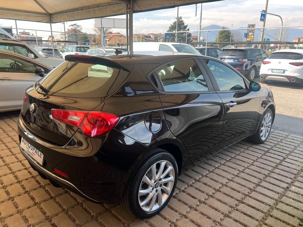 Alfa Romeo Giulietta 1.6 JTDm TCT 120 CV Super