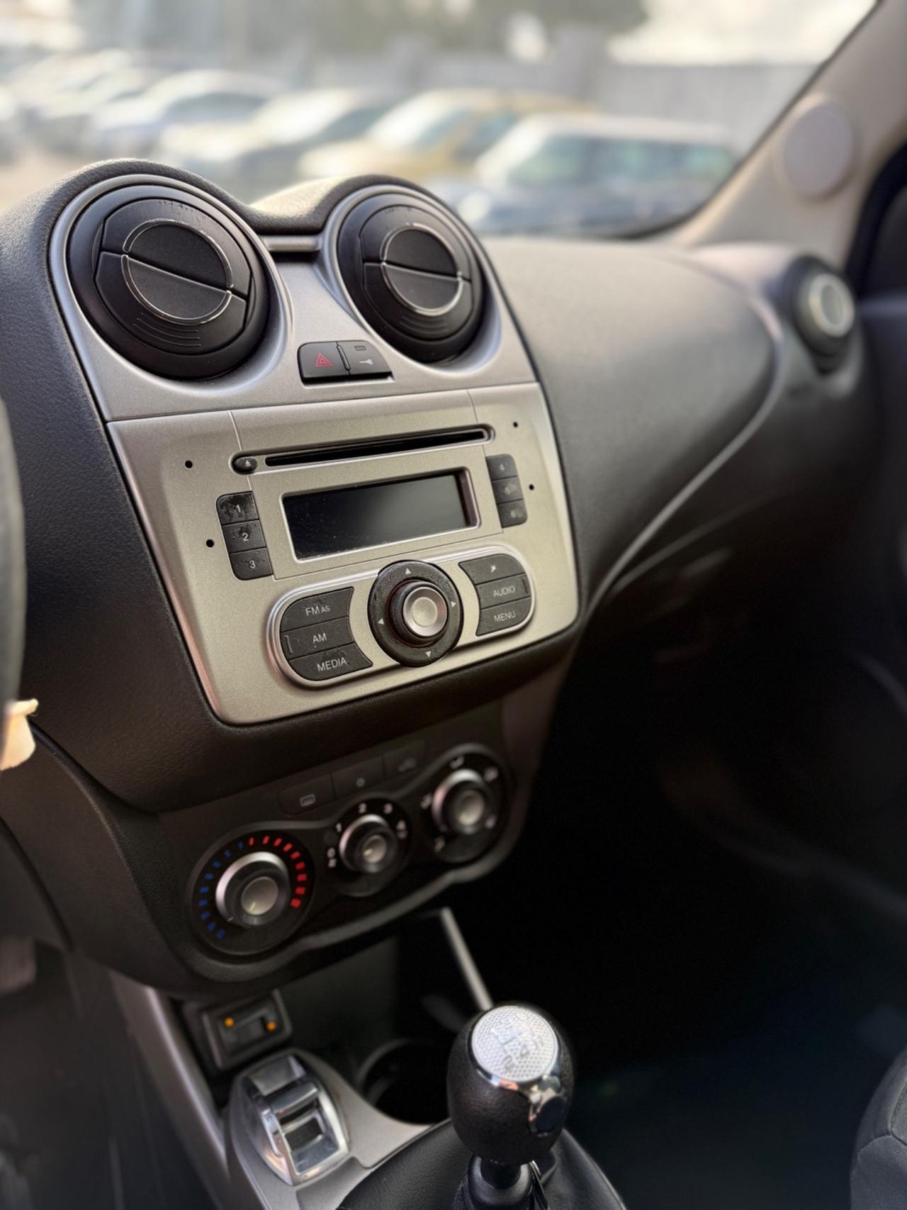 Alfa Romeo MiTo 1.4 T 120 CV GPL Distinctive Sport Pack