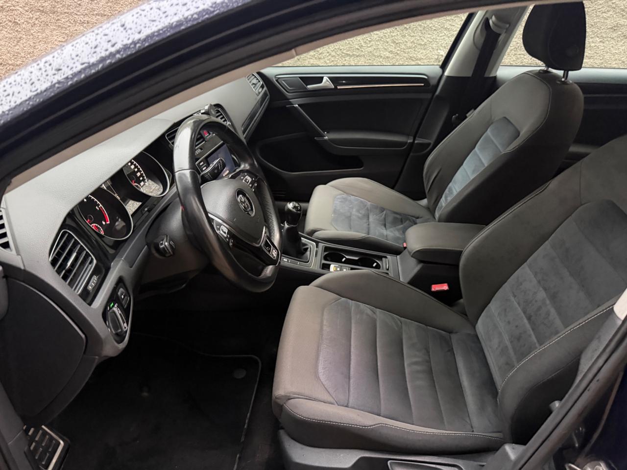 VW GOLF 7 2017 1.6TDI GANCIO TRAINO 1500KG