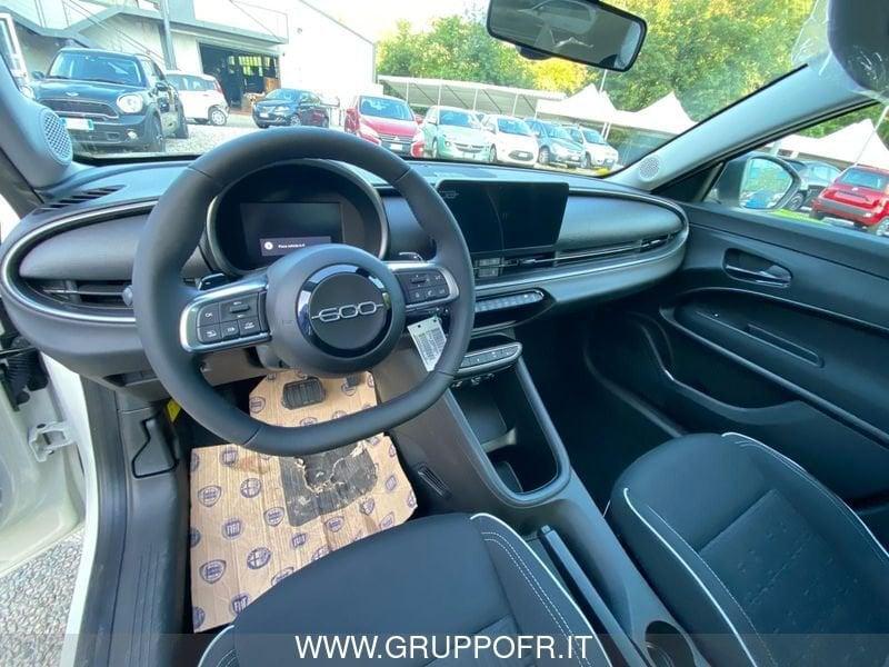 FIAT 600 (2023-->) Hybrid 110 CV DCT MHEV Pop