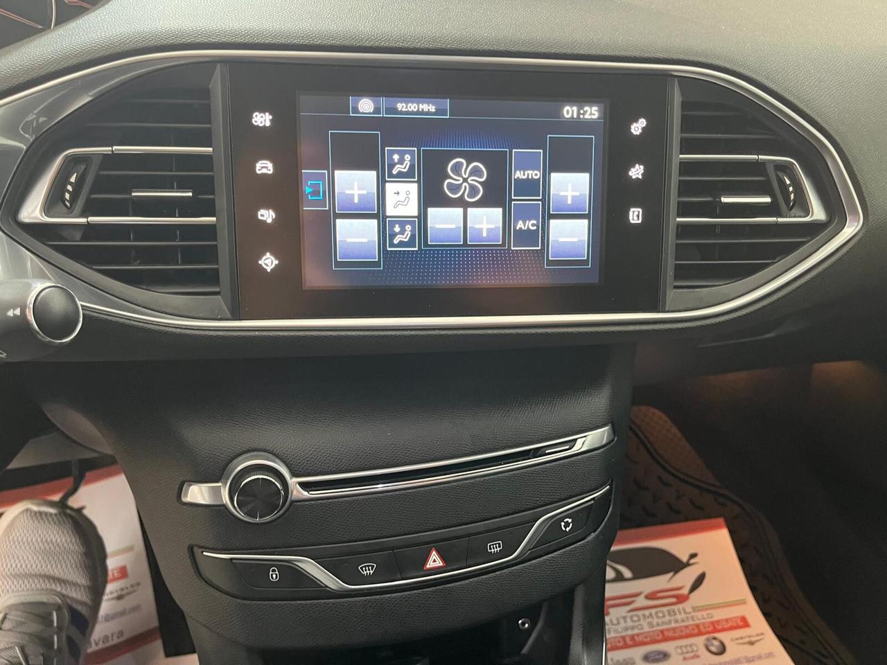 Peugeot 308 BlueHDi 120 S&S Allure