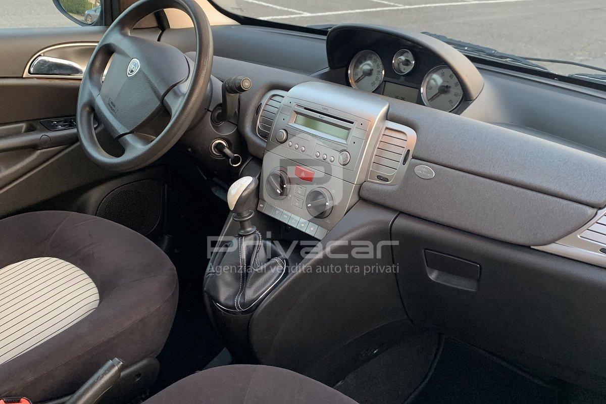 LANCIA Ypsilon 1.2 Oro Plus