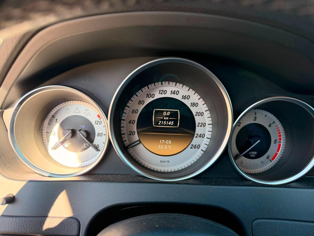 Mercedes-benz C 220 CDI BlueEFFICIENCY Avantgarde
