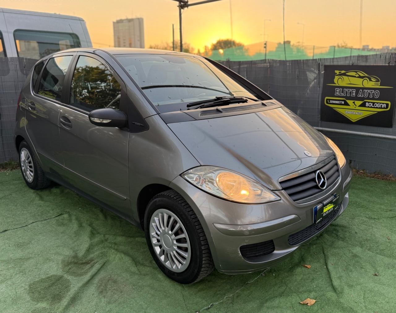 Mercedes CLASSE A 150 BENZINA NEOPATENTATI