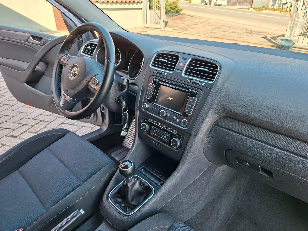 Volkswagen Golf 1.6 TDI DPF 5p. Highline UNICOPR.