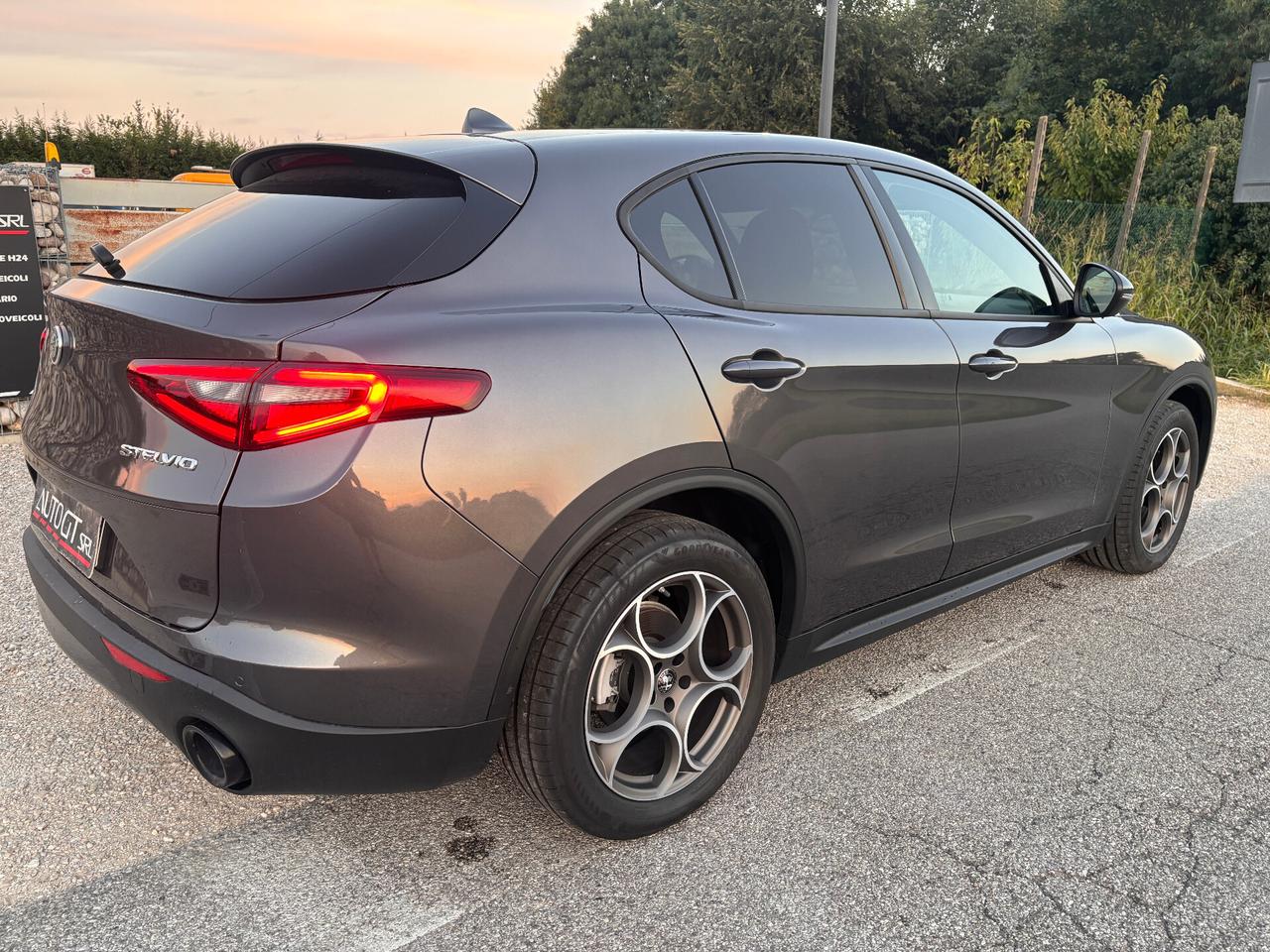 Alfa Romeo Stelvio 2.2 Turbodiesel 190 CV AT8 Q4 Executive