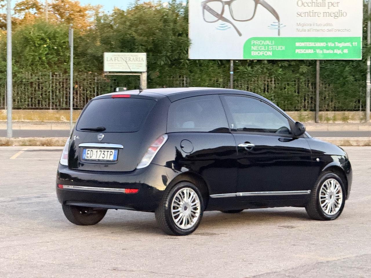 Lancia Ypsilon 1.2 GPL/Benzina