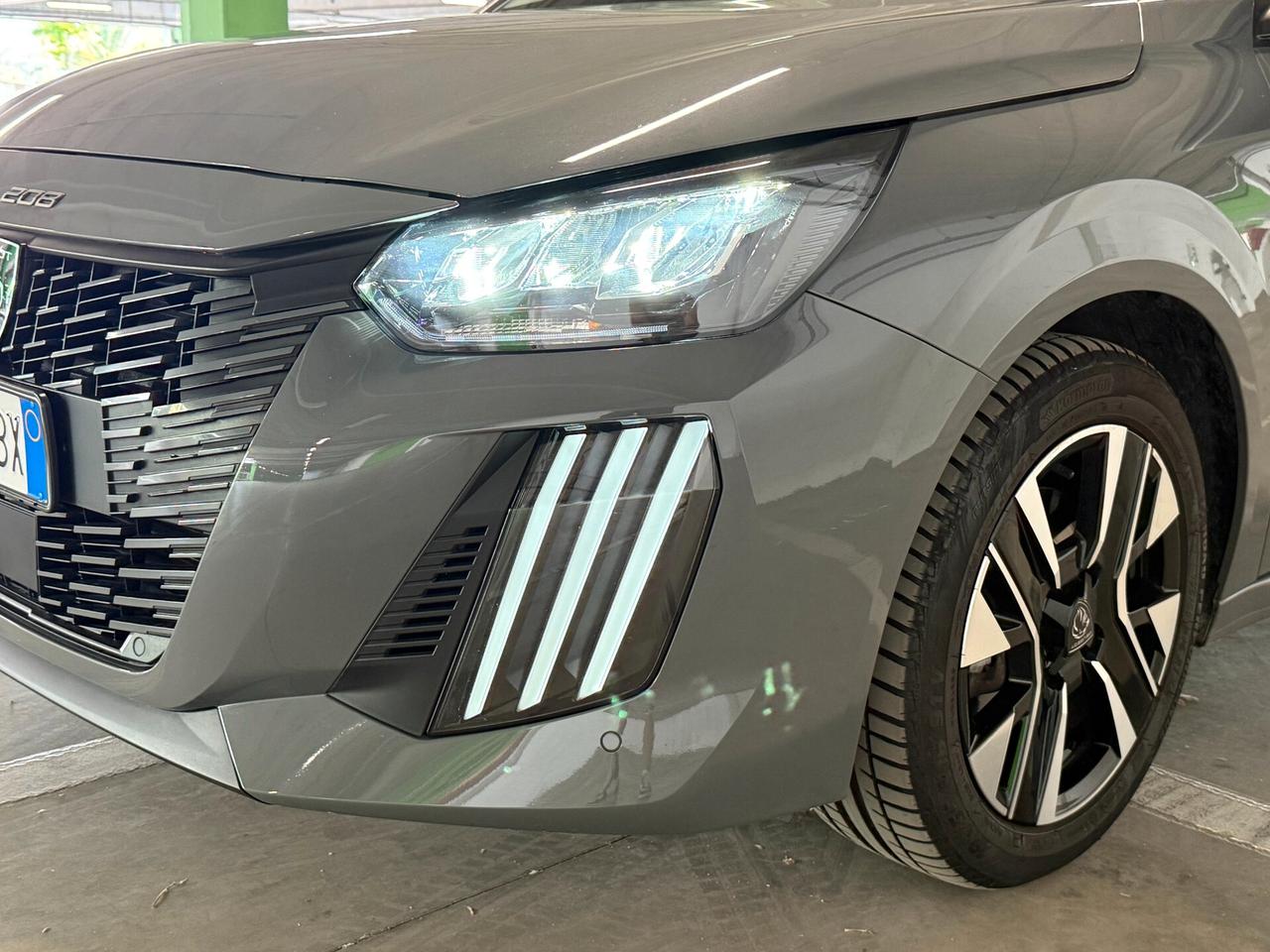 Peugeot 208 PureTech 100 Stop&Start 5 porte Allure