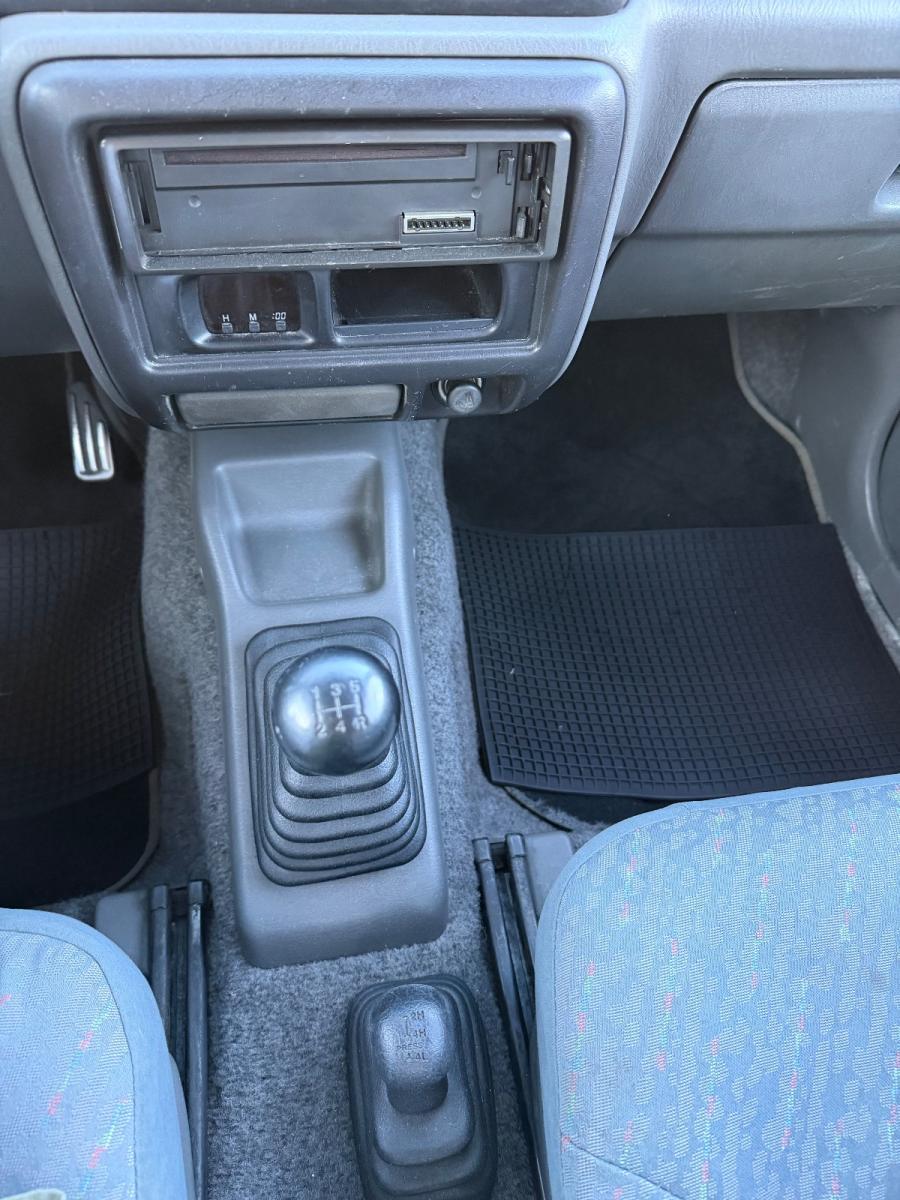 SUZUKI - Jimny - 1.3i 16V Cabrio 4WD JLX
