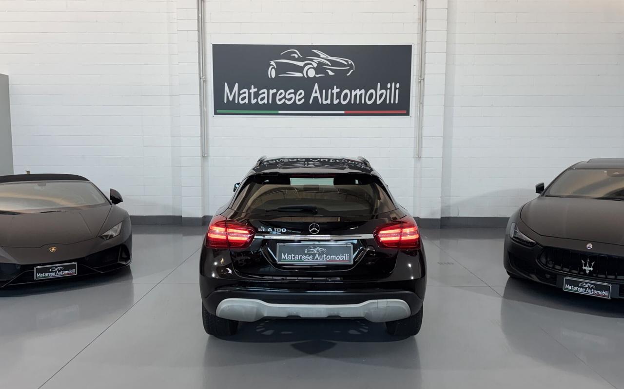 Mercedes-Benz GLA 180 sport 1.6cc 122cv Navi Clima OK Neopatentati