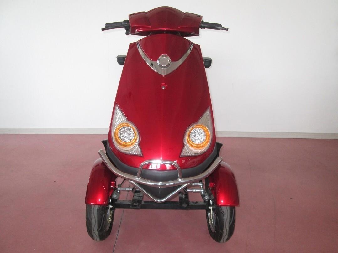 Altro Altro scooter