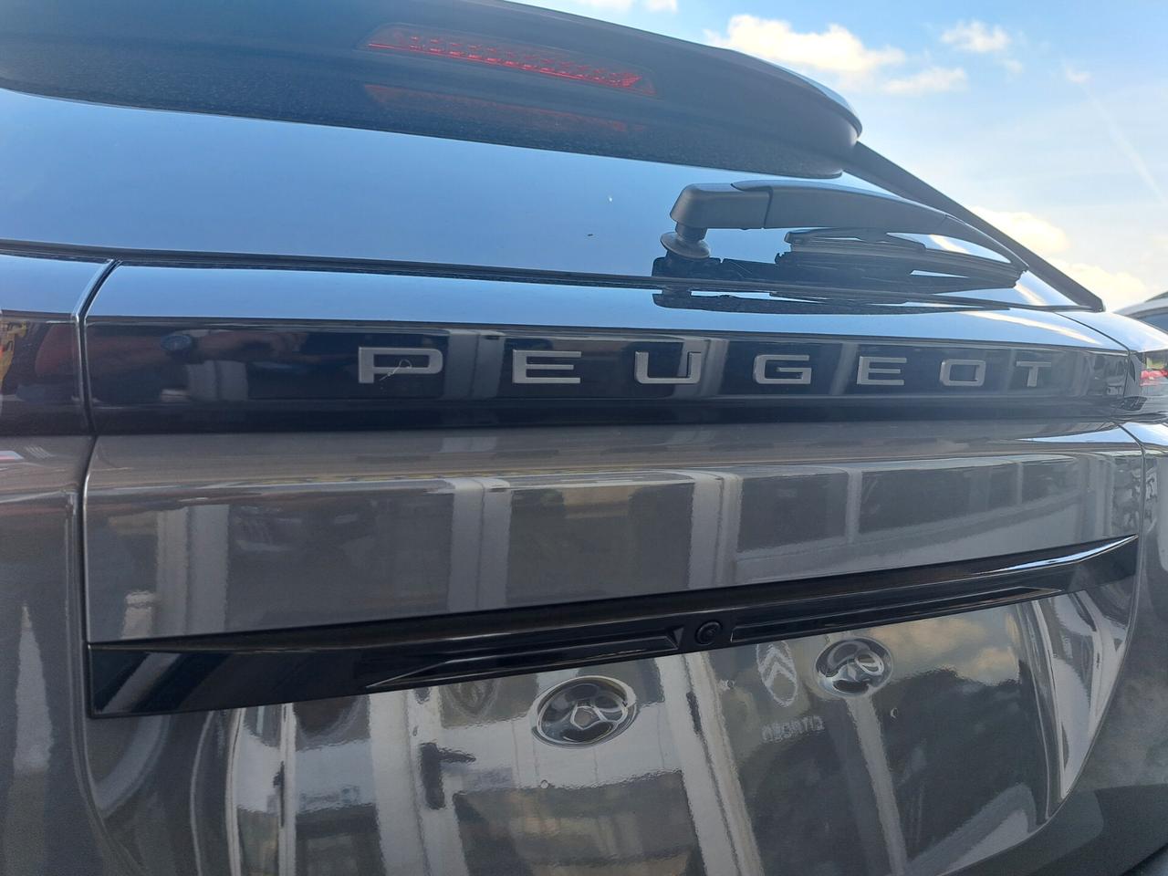 Peugeot 2008 ALLURE 100 CV KM/0 NESSUN OBBLIGO FINANZIARIO !!