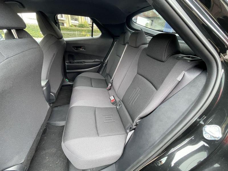 Toyota C-HR 2.0 phev Trend fwd e-cvt - NUOVO