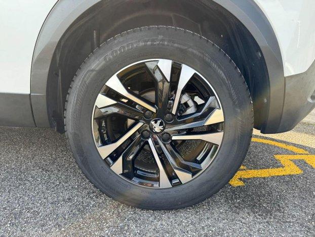 PEUGEOT 2008 II 1.2 PureTech 100Cv S&S Allure Pa