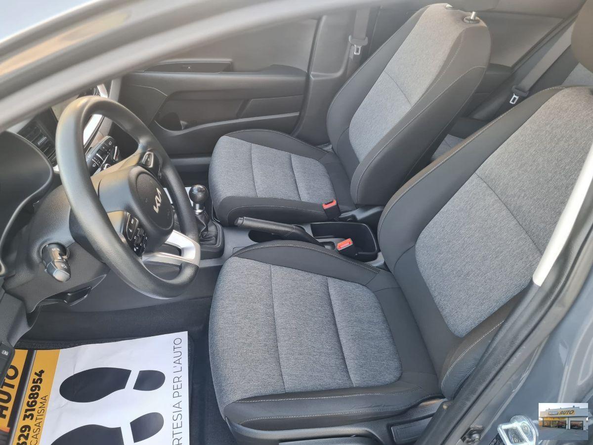 KIA Stonic 1.2 Benzina-Neopatentati-Anno 2022