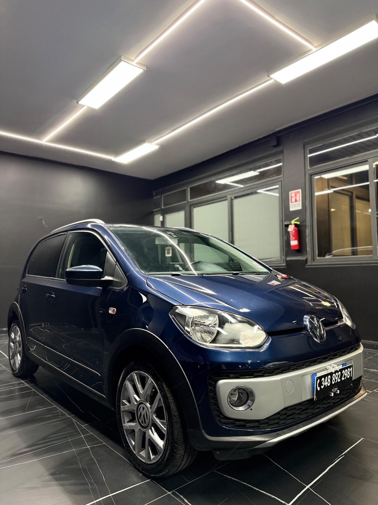 Volkswagen up! 1.0 75 CV 5p. cross ASG