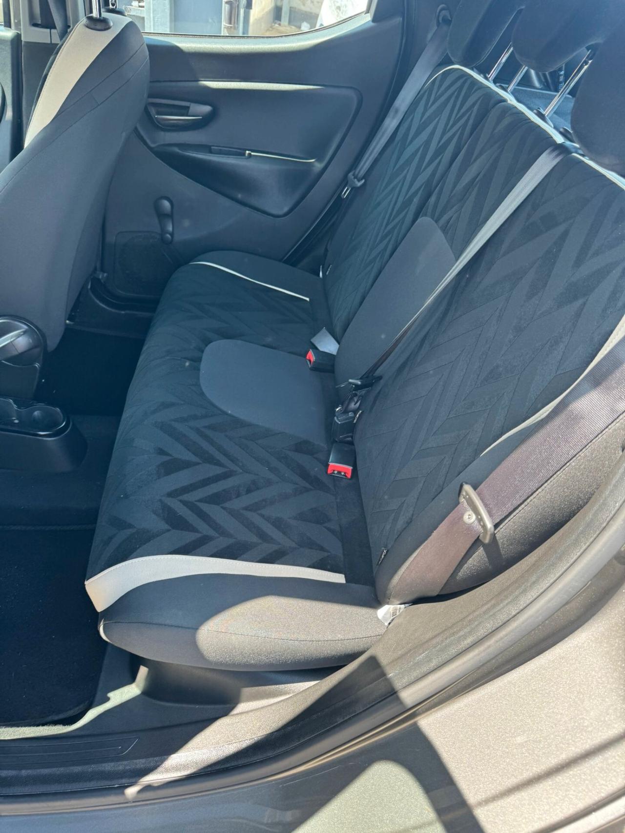 Lancia Ypsilon 1.2 69 CV 5 porte Gold