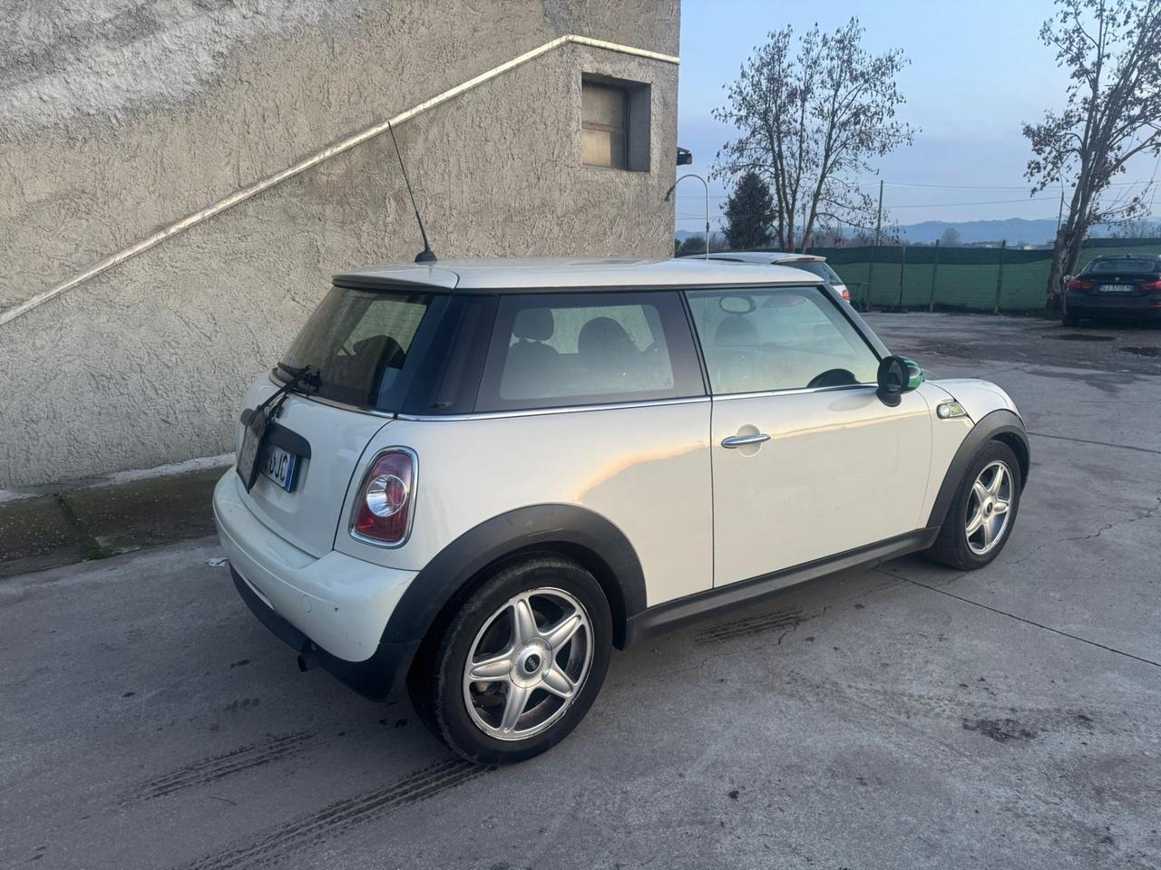 Mini 1.6 16V One (72kW)