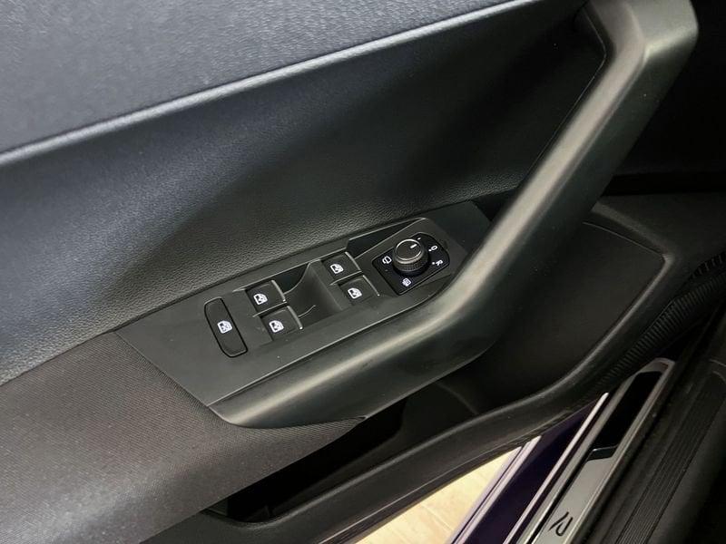 Volkswagen Polo Polo 1.0 TSI R-Line Plus