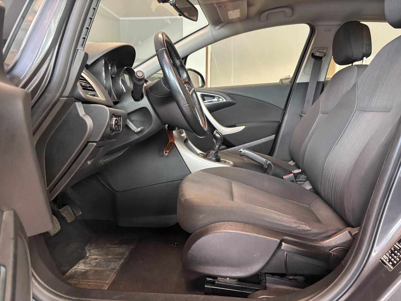 Opel Astra Sports Tourer 1.7 cdti Cosmo 110cv