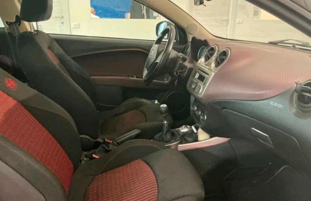 Alfa Romeo MiTo 1.4 78 CV Distinctive Premium Pack