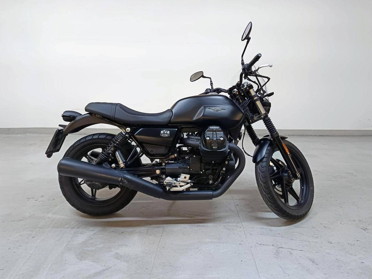 MOTO GUZZI V7 850 Stone