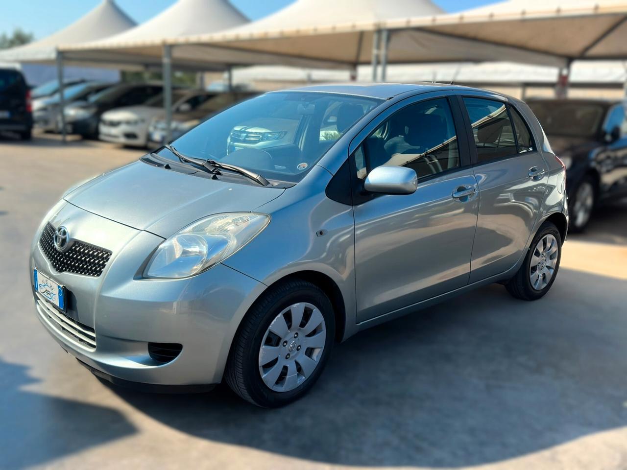 Toyota Yaris 1.0 5 porte