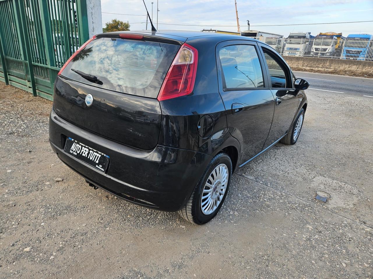 Fiat Grande Punto 1.4 GANCIO TRAINO/GPL