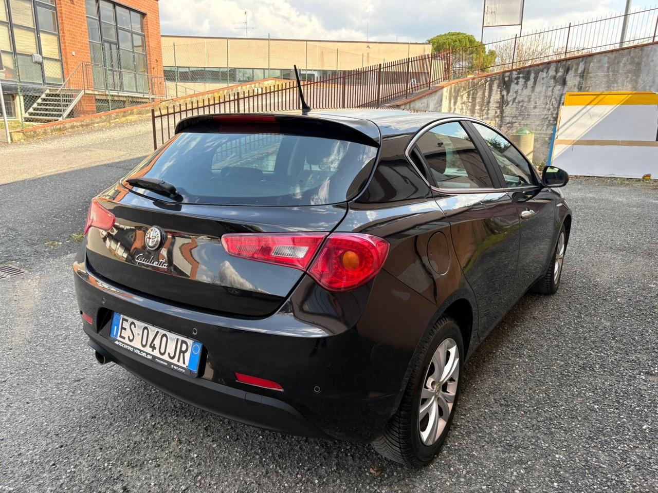 Alfa Romeo Giulietta 1.6 JTDm-2 105 CV Distinctive