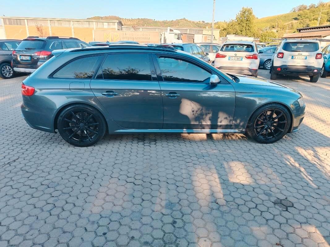 Audi RS4 Avant RS4 4.2 fsi quattro s-tronic