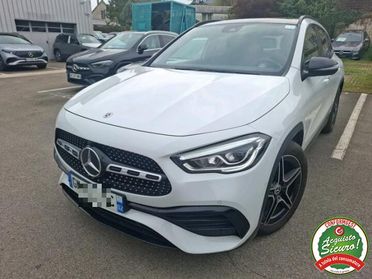 MERCEDES-BENZ GLA 200 d Aut. Premium AMG * TETTO *PACK NIGHT