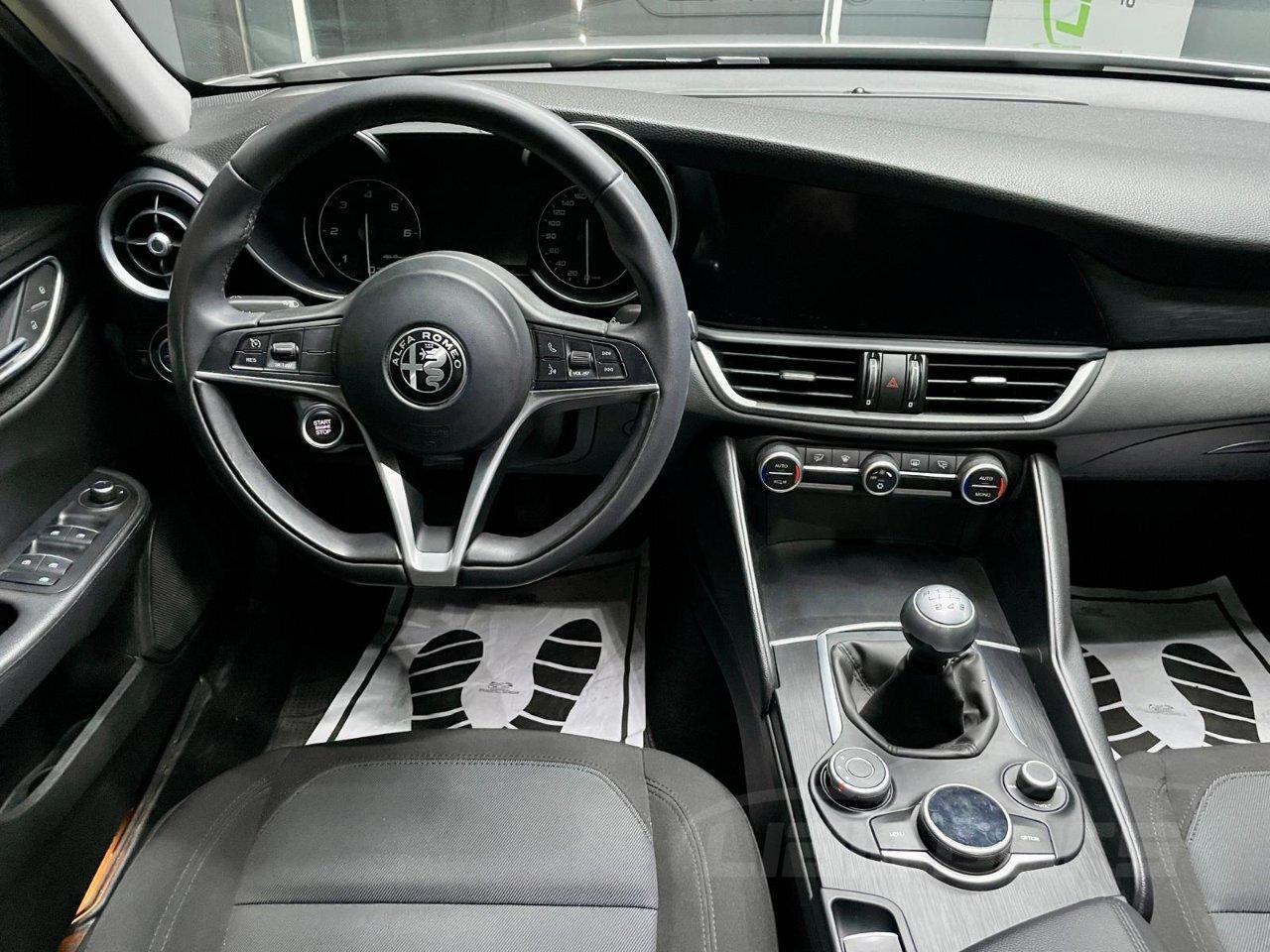 Alfa Romeo Giulia Berlina Giulia 2.2 t Business Launch Edition 150cv