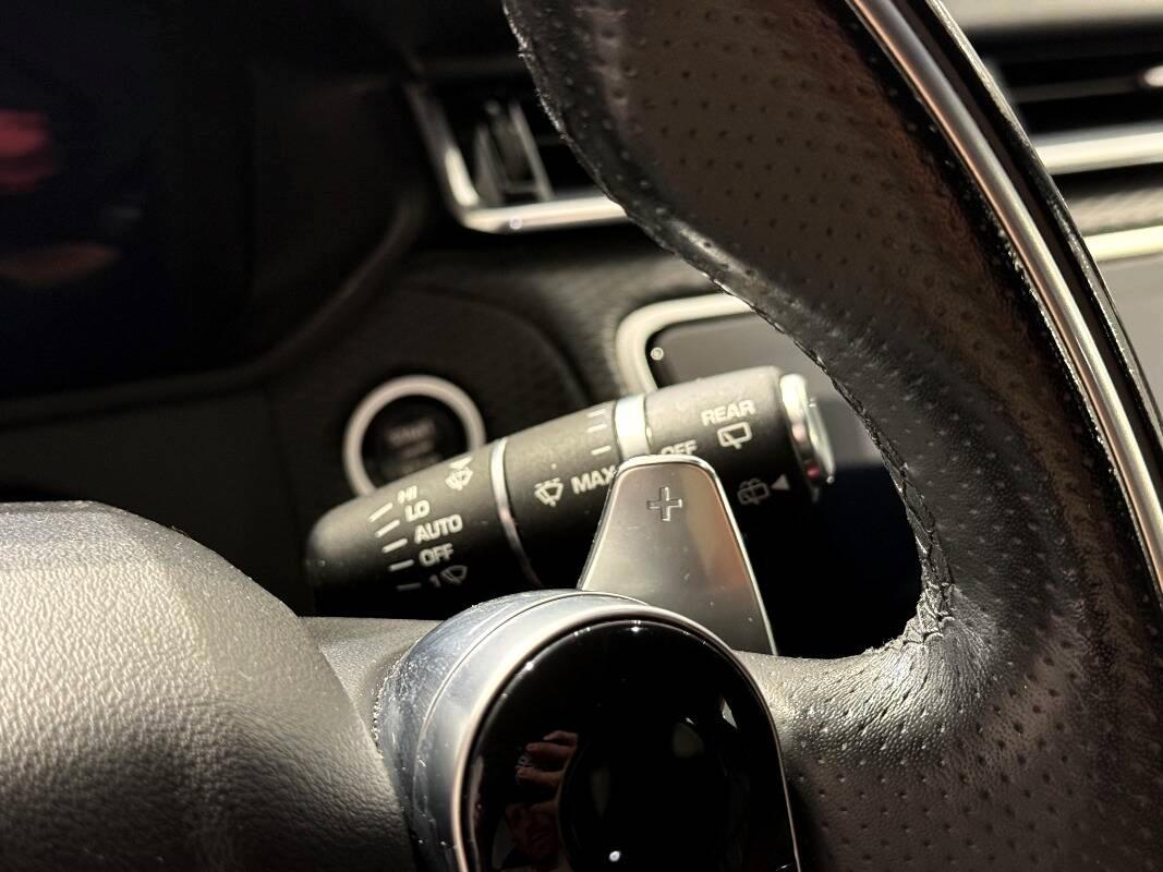 Land Rover Range Rover Velar 2.0d i4 R-Dynamic HSE 240cv auto my19