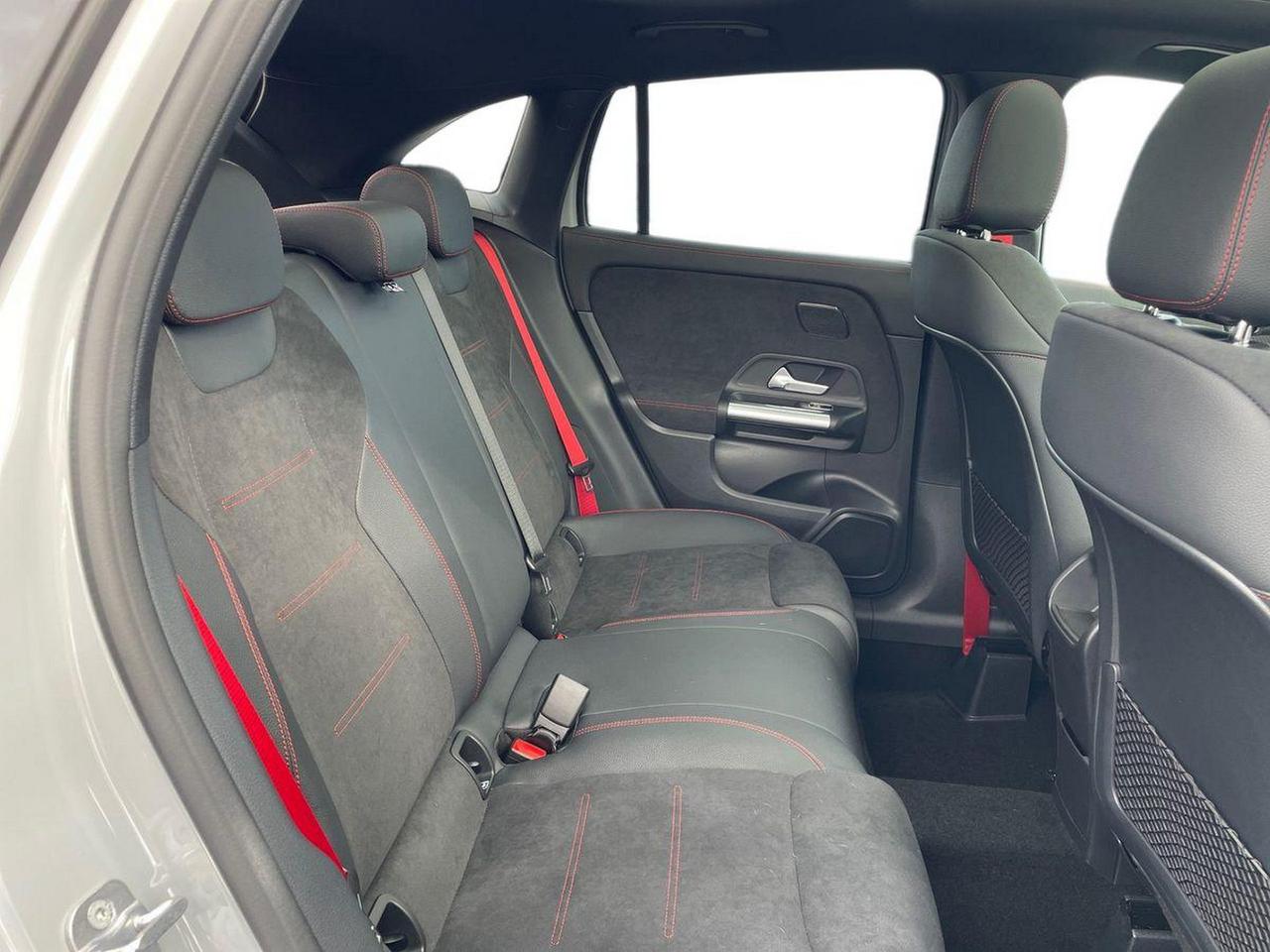 Mercedes-Benz Mercedes-AMG GLA 35 4MATIC