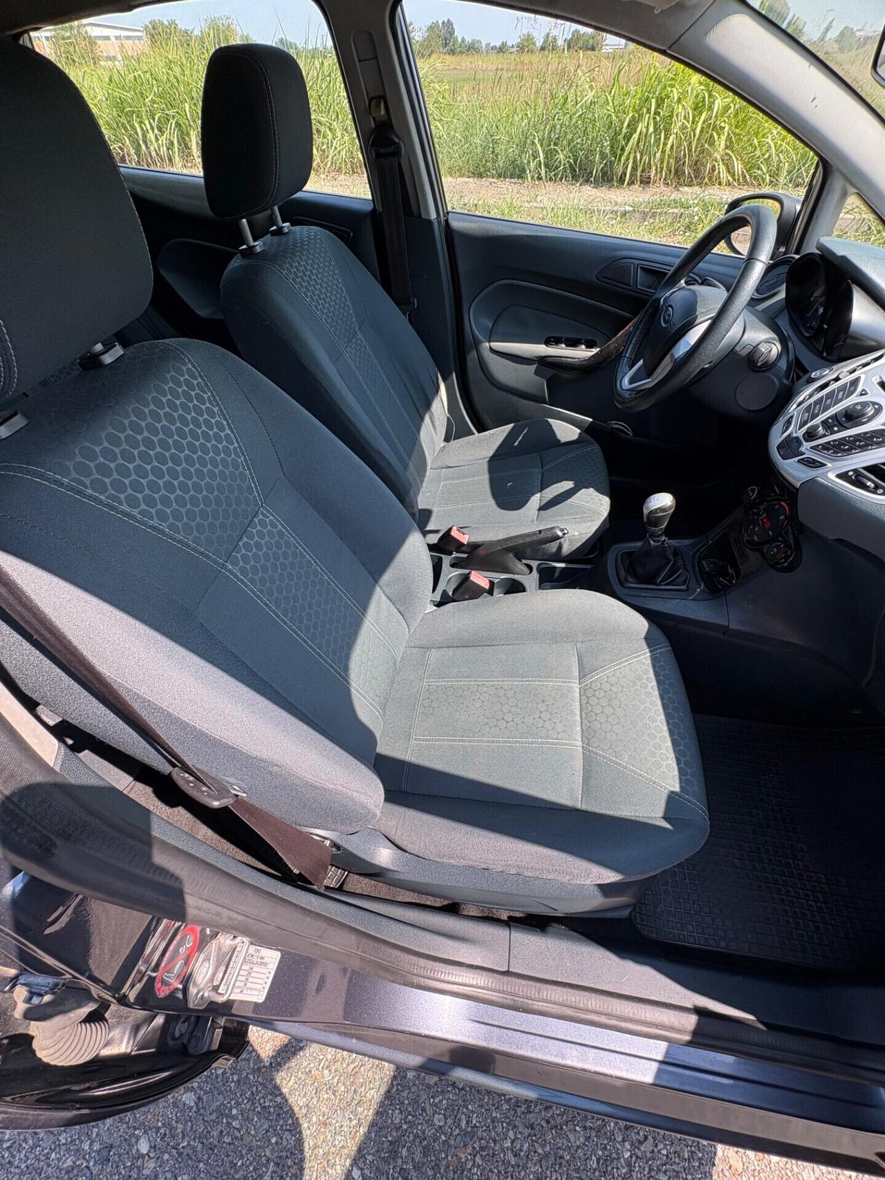 Ford Fiesta 1.4 TDCi 5p. Titanium ok neo patentati